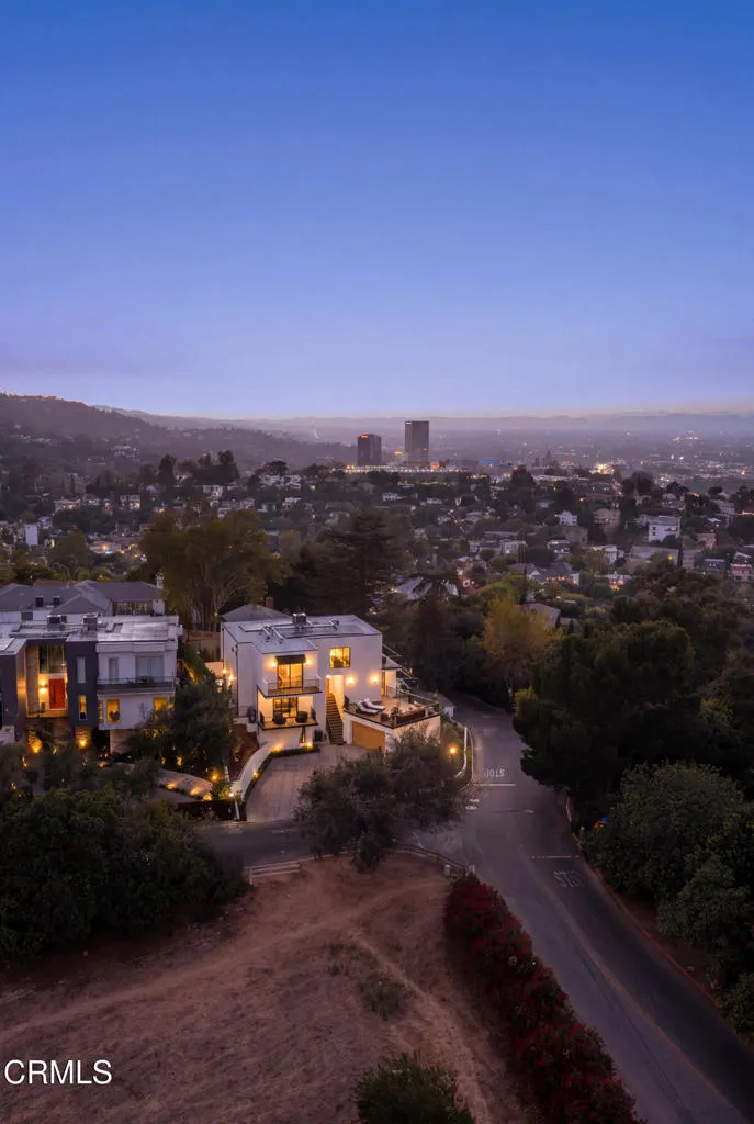 3499 Wonder View Drive Los Angeles, CA 90068