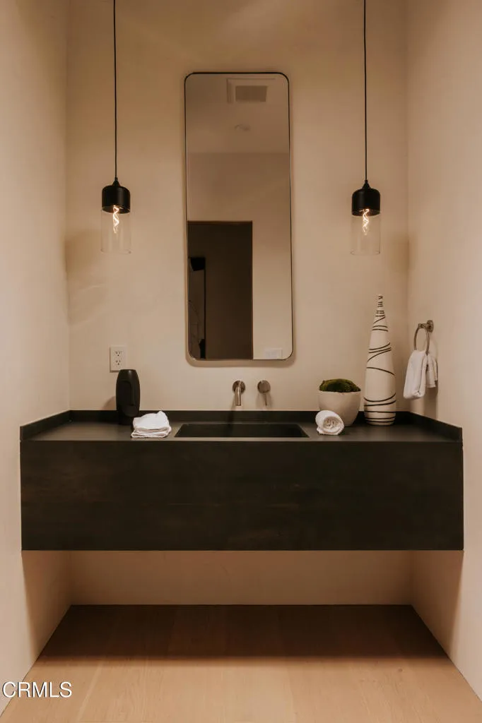 3499 Wonder View Drive Los Angeles, CA 90068