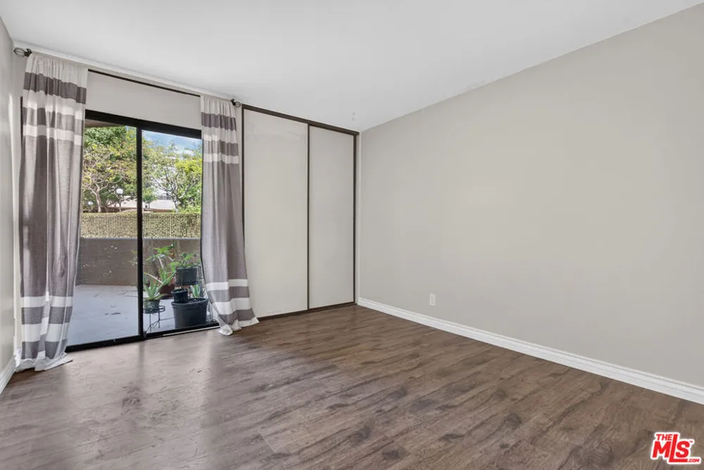 4589 Via Marisol #163 Los Angeles, CA 90042