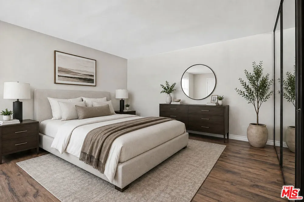 4589 Via Marisol #163 Los Angeles, CA 90042
