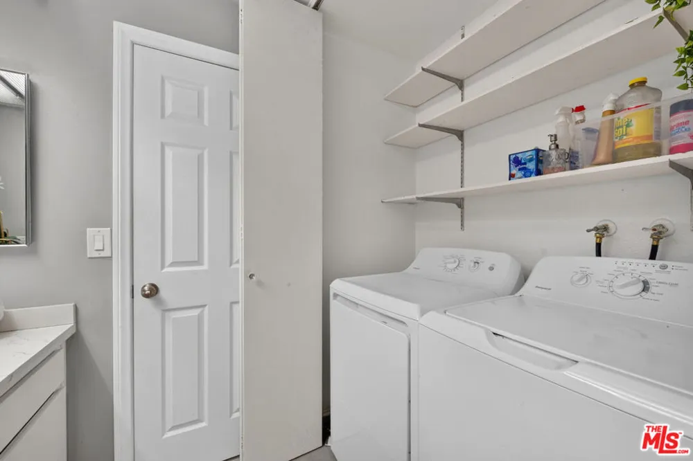 4589 Via Marisol #163 Los Angeles, CA 90042