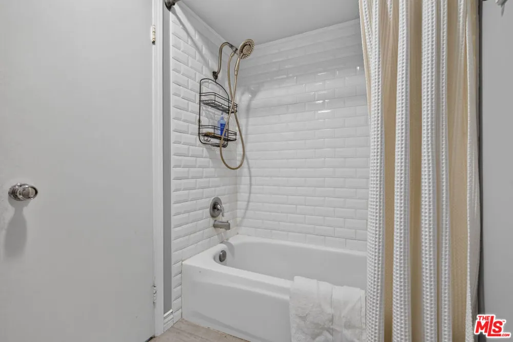 4589 Via Marisol #163 Los Angeles, CA 90042