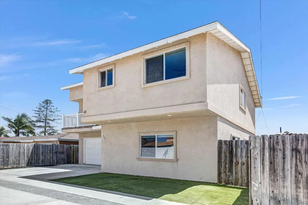 946 11Th Imperial Beach, CA 91932