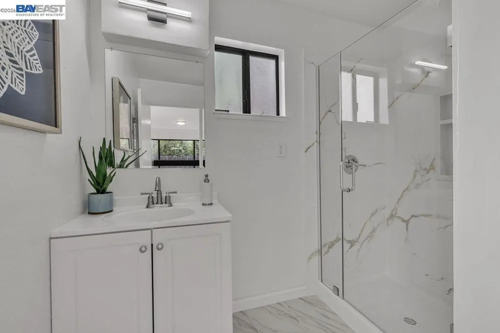 172 Hunter Ave Oakland, CA 94603