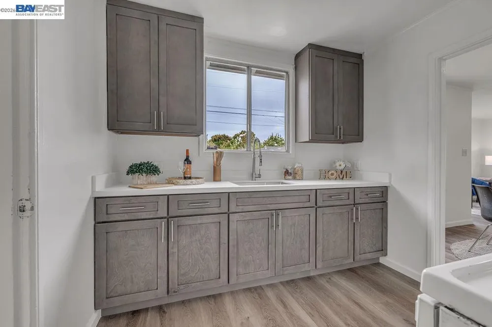 172 Hunter Ave Oakland, CA 94603