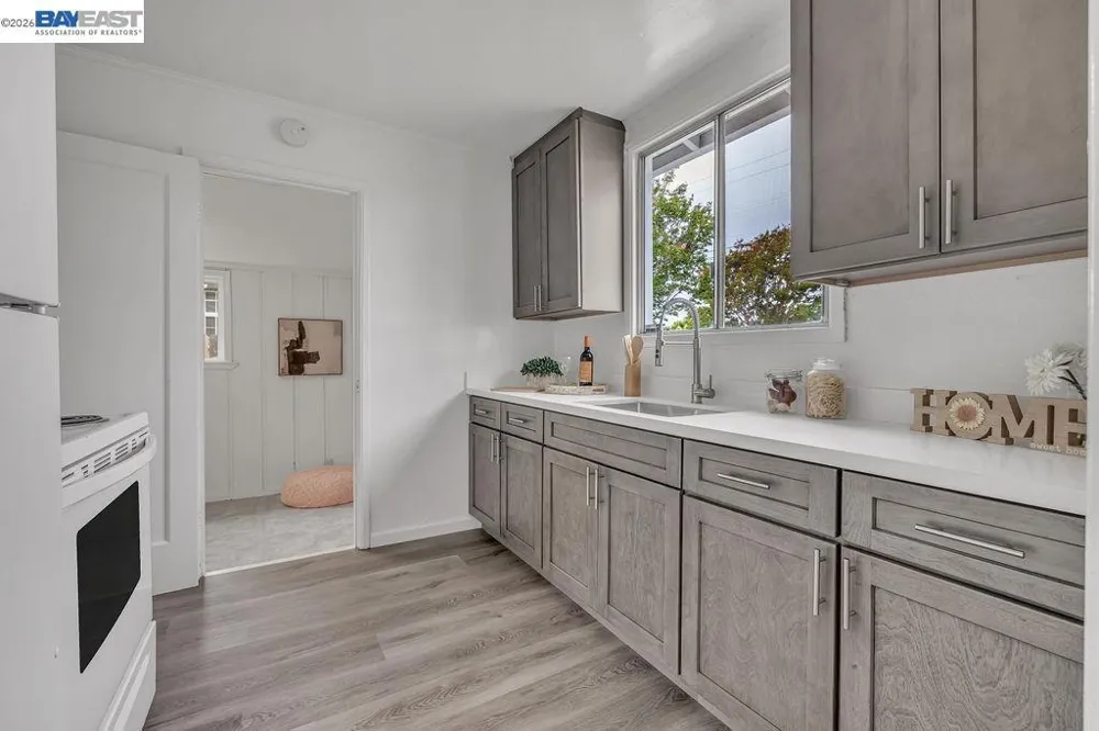 172 Hunter Ave Oakland, CA 94603