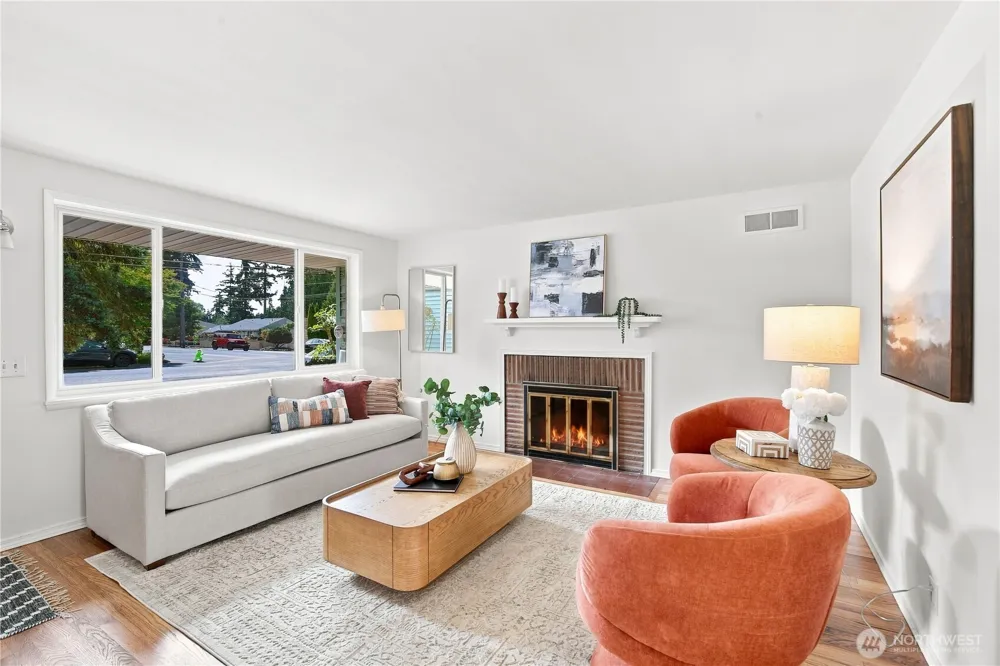 112 NW 159th Street Shoreline, WA 98177