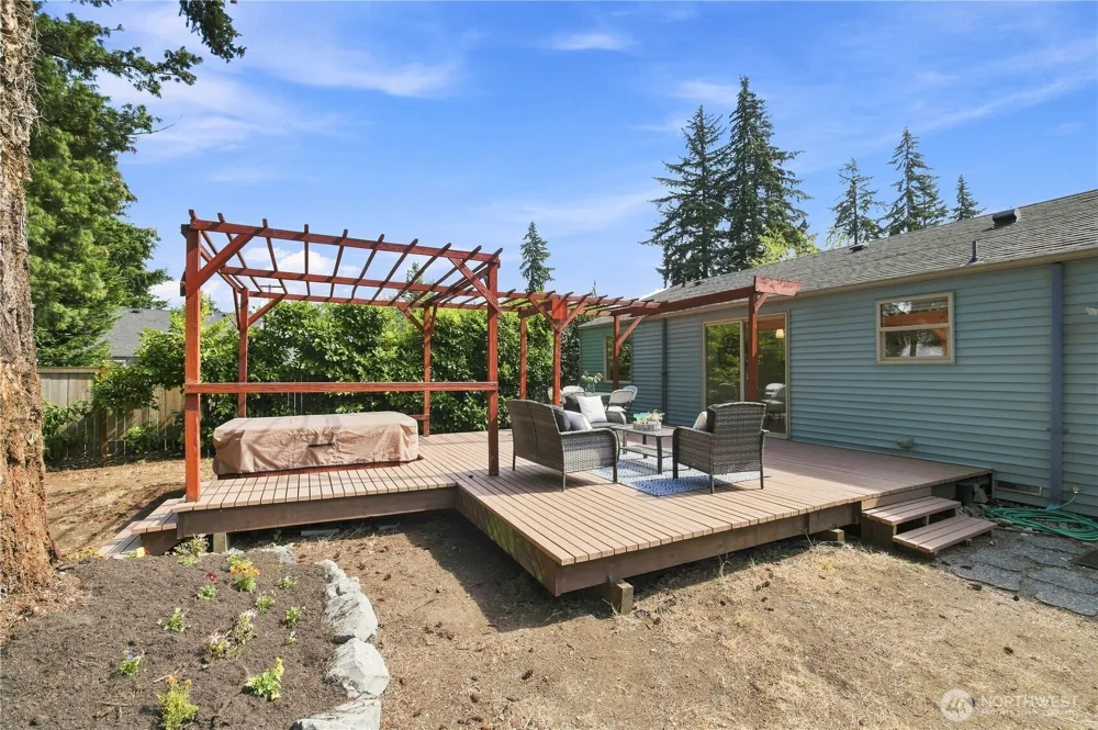 112 NW 159th Street Shoreline, WA 98177