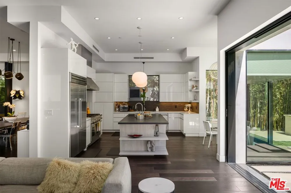 848 Crescent Heights Boulevard Los Angeles, CA 90046