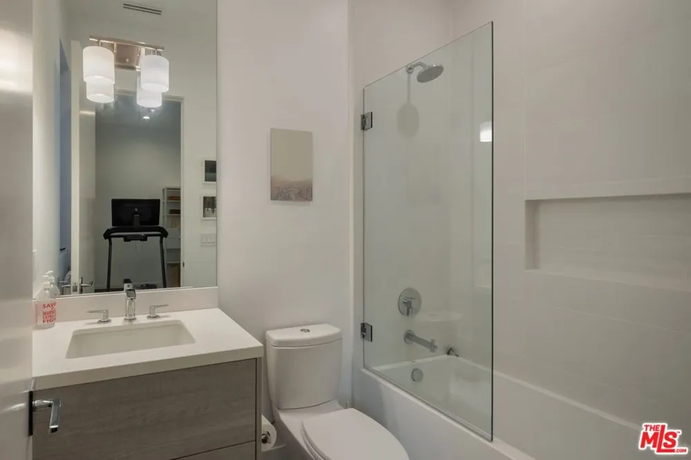 848 Crescent Heights Boulevard Los Angeles, CA 90046