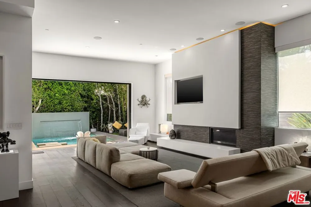 848 Crescent Heights Boulevard Los Angeles, CA 90046