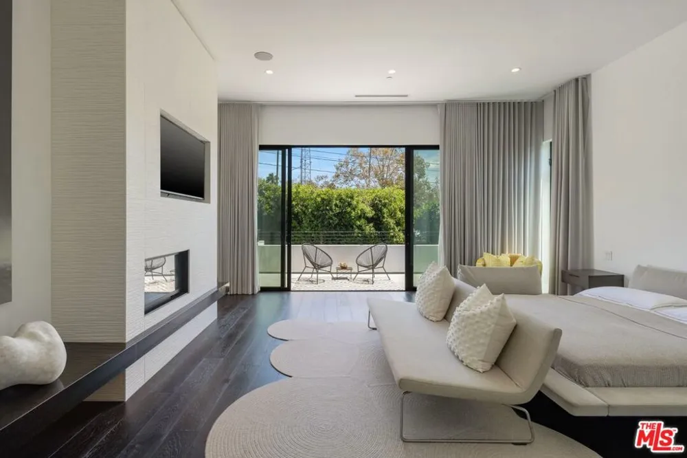 848 Crescent Heights Boulevard Los Angeles, CA 90046