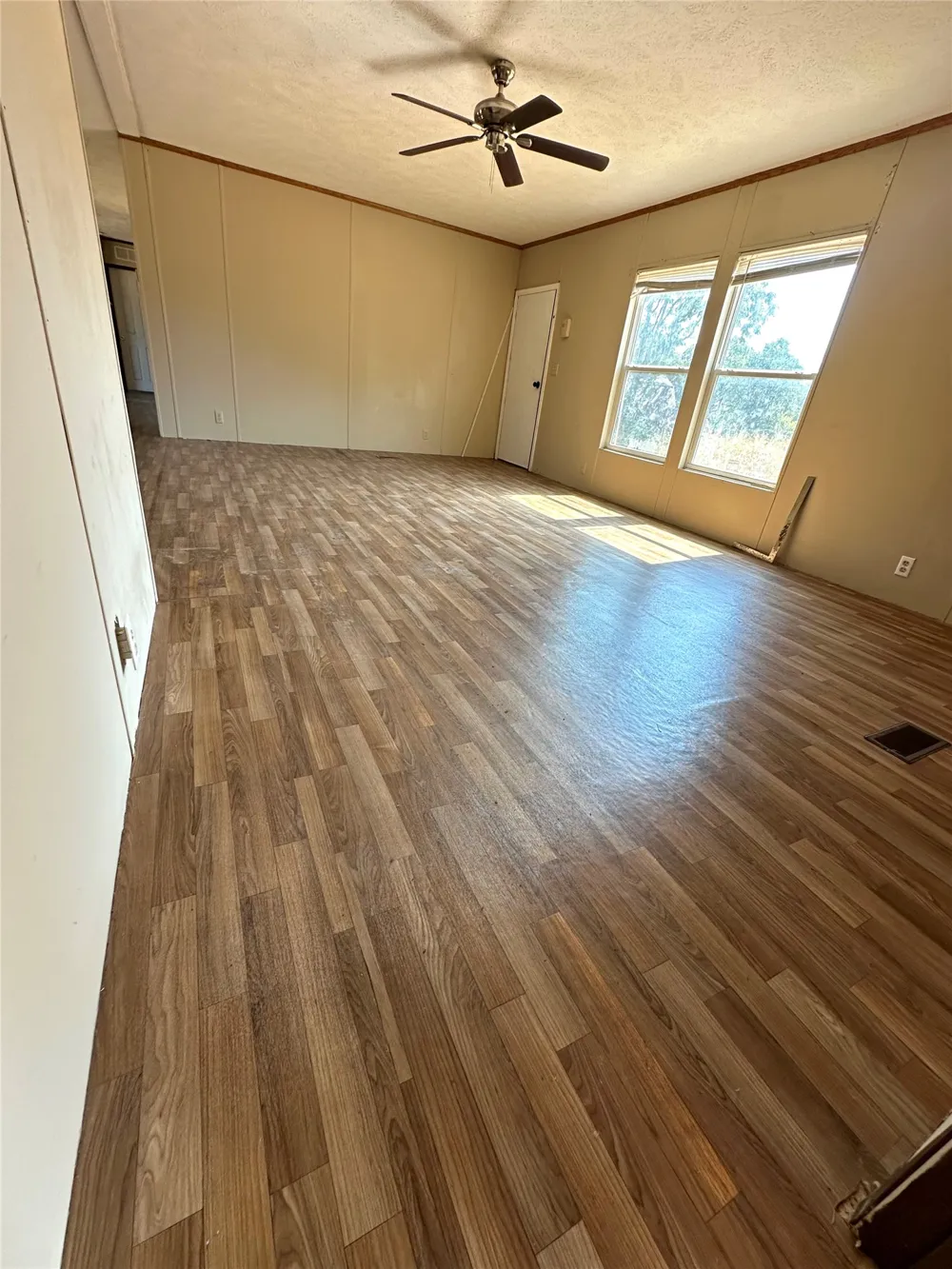 12809 E Highway 412 Locust Grove, OK 74352