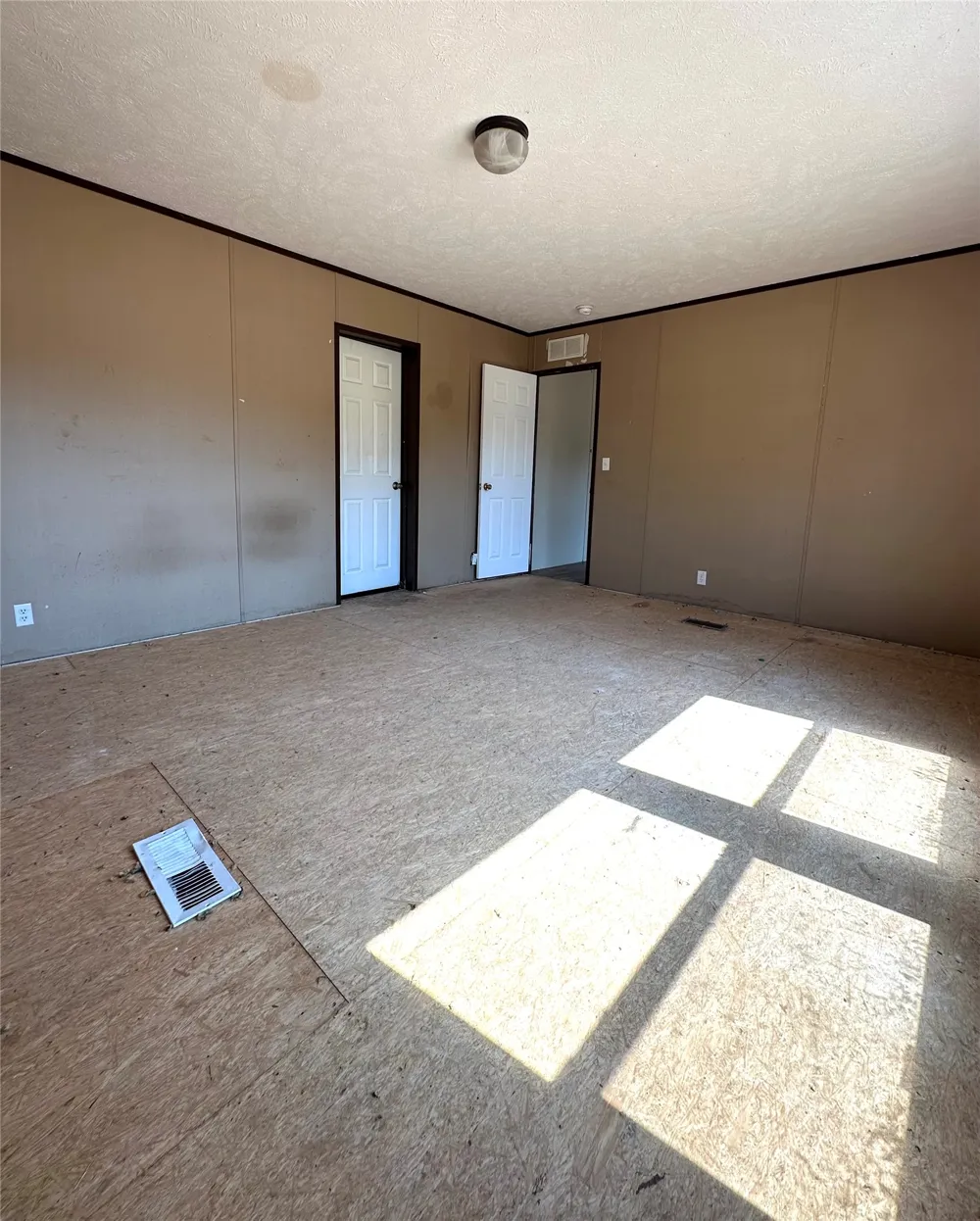 12809 E Highway 412 Locust Grove, OK 74352