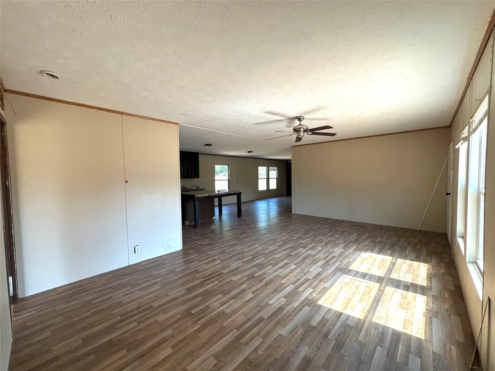 12809 E Highway 412 Locust Grove, OK 74352