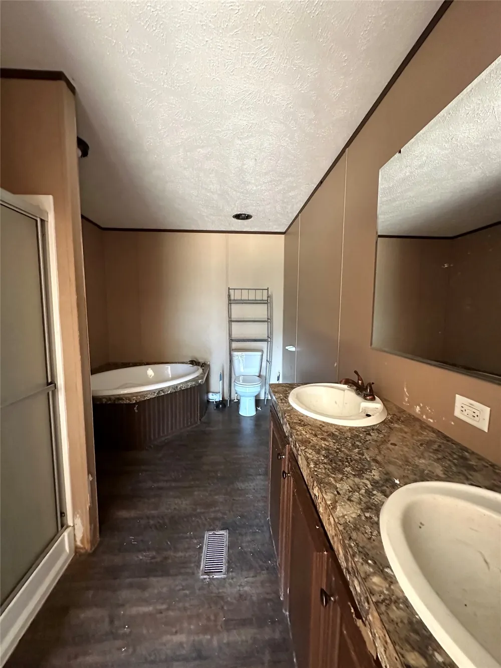 12809 E Highway 412 Locust Grove, OK 74352