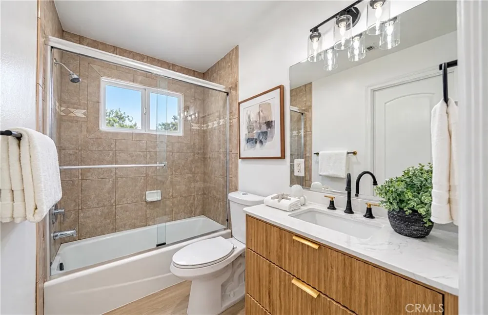 1088 S Marengo #8 Pasadena, CA 91106