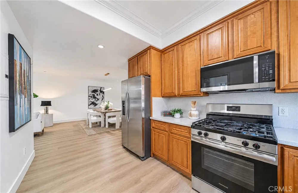 1088 S Marengo #8 Pasadena, CA 91106