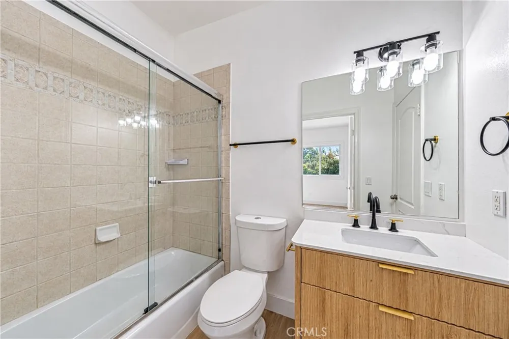 1088 S Marengo #8 Pasadena, CA 91106