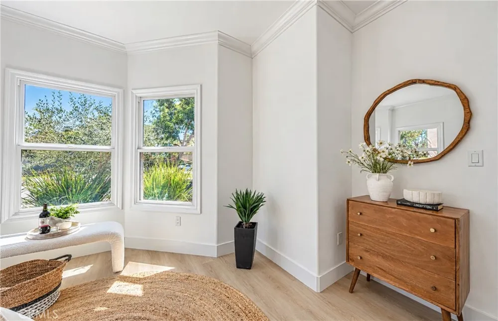 1088 S Marengo #8 Pasadena, CA 91106