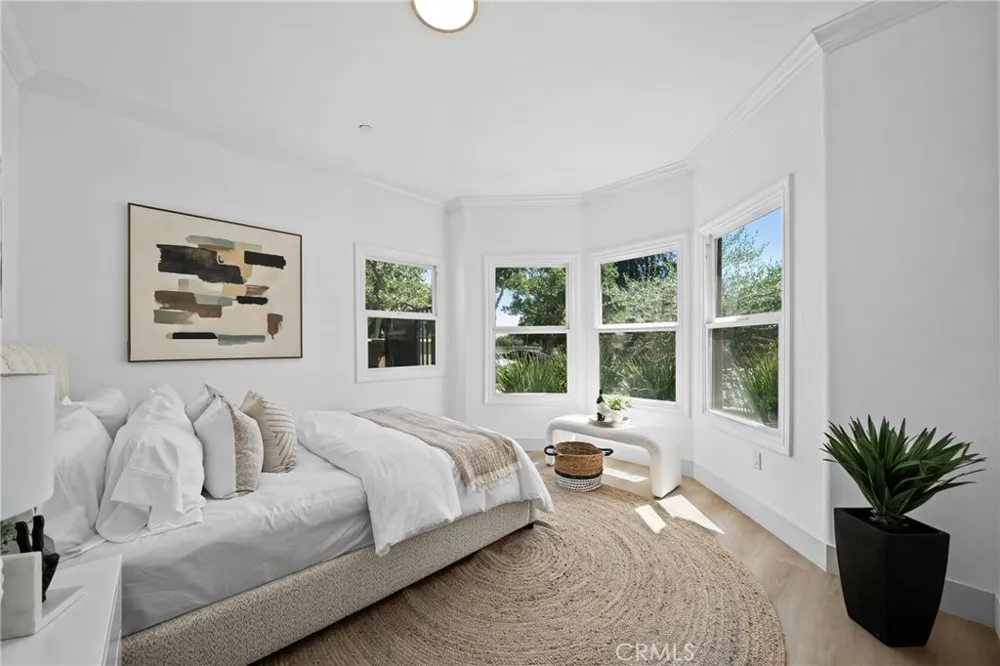 1088 S Marengo #8 Pasadena, CA 91106