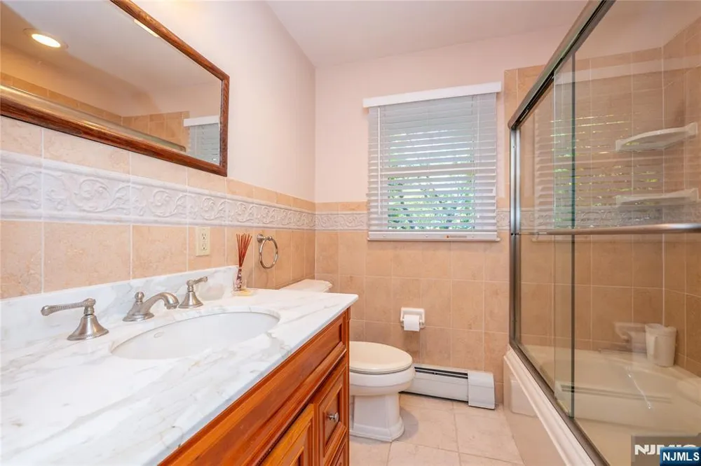 175 Riverdale Street Hillsdale, NJ 07642
