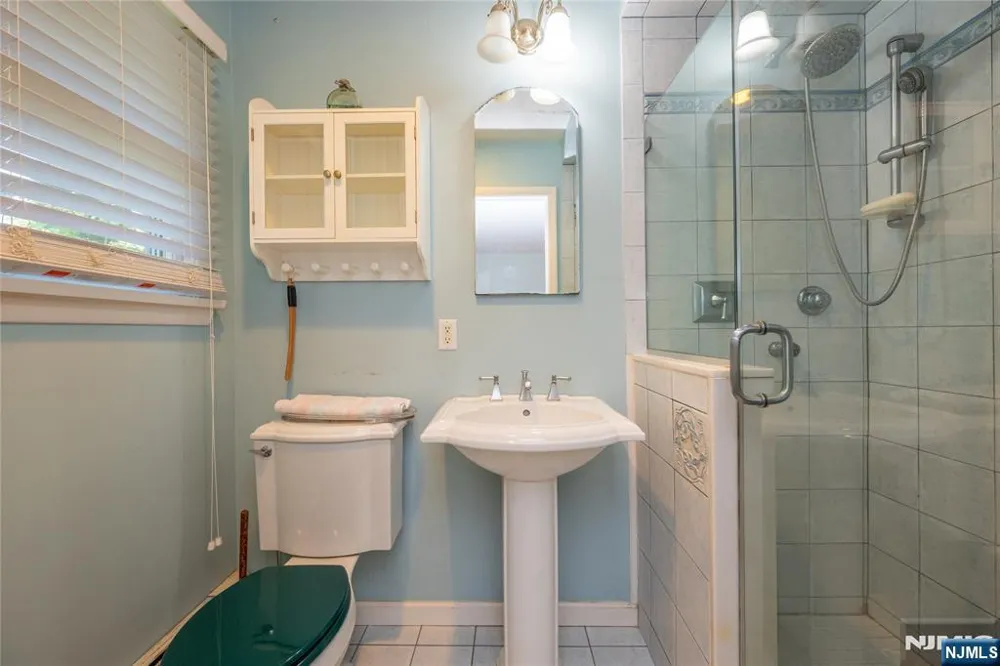 175 Riverdale Street Hillsdale, NJ 07642