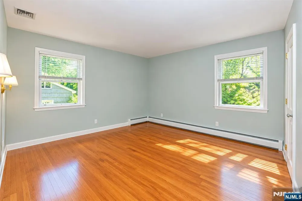 175 Riverdale Street Hillsdale, NJ 07642