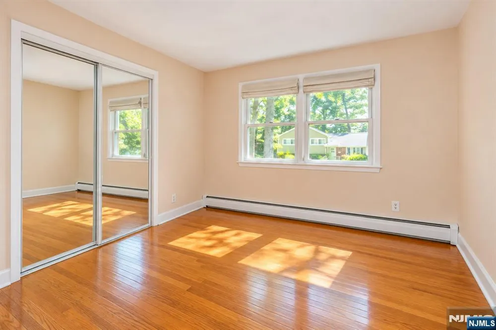 175 Riverdale Street Hillsdale, NJ 07642