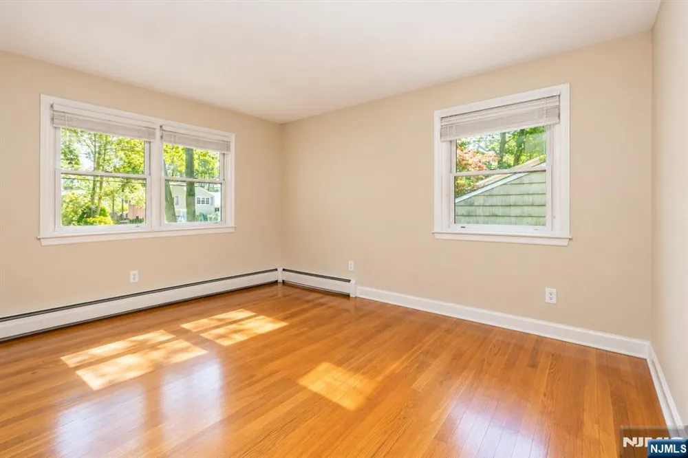 175 Riverdale Street Hillsdale, NJ 07642