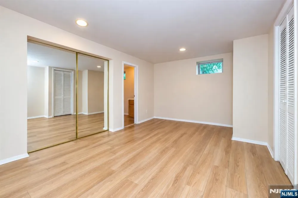 175 Riverdale Street Hillsdale, NJ 07642