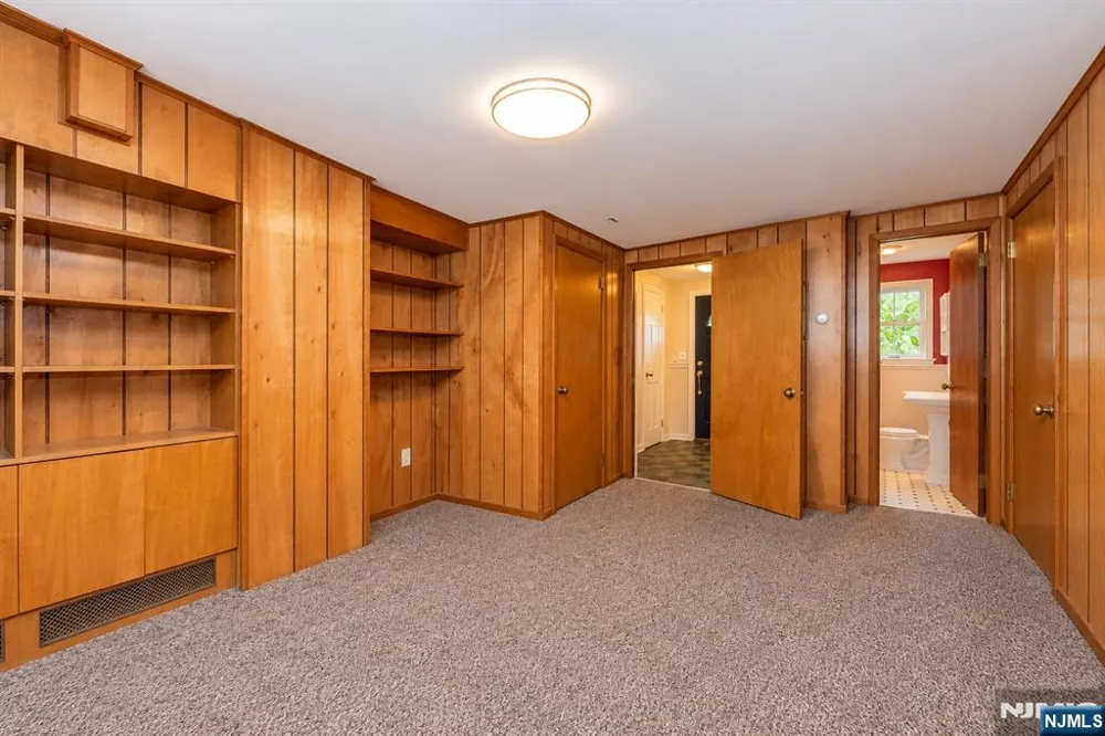 175 Riverdale Street Hillsdale, NJ 07642