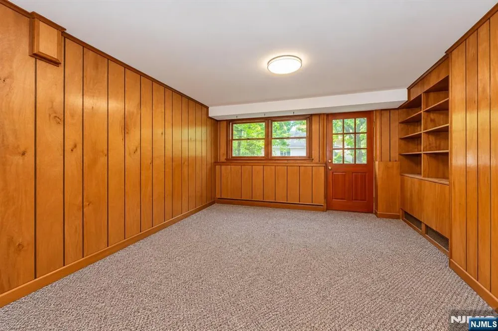 175 Riverdale Street Hillsdale, NJ 07642