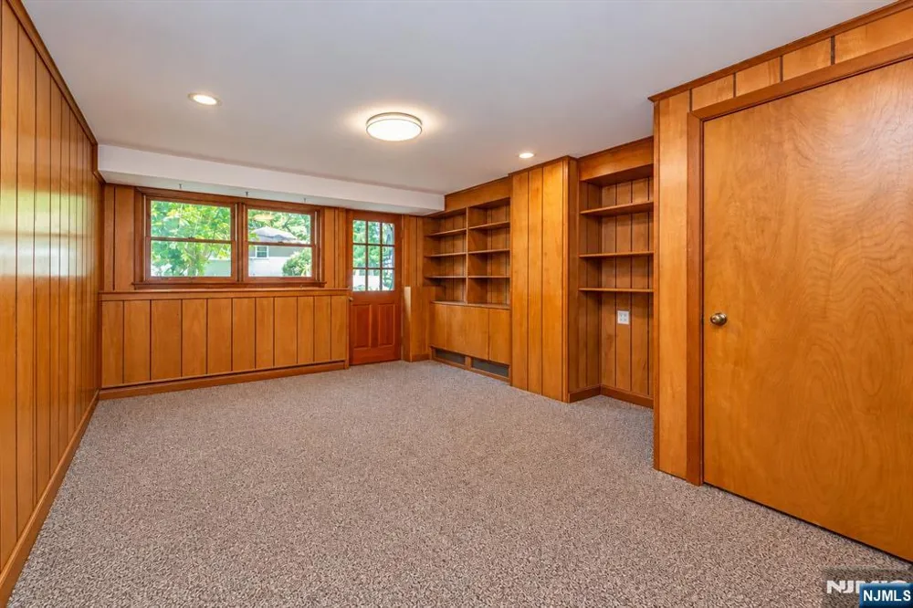 175 Riverdale Street Hillsdale, NJ 07642