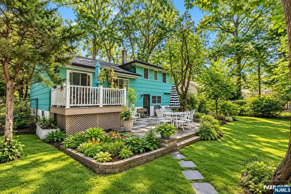175 Riverdale Street Hillsdale, NJ 07642
