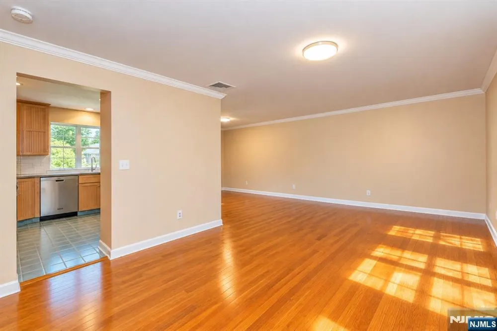 175 Riverdale Street Hillsdale, NJ 07642