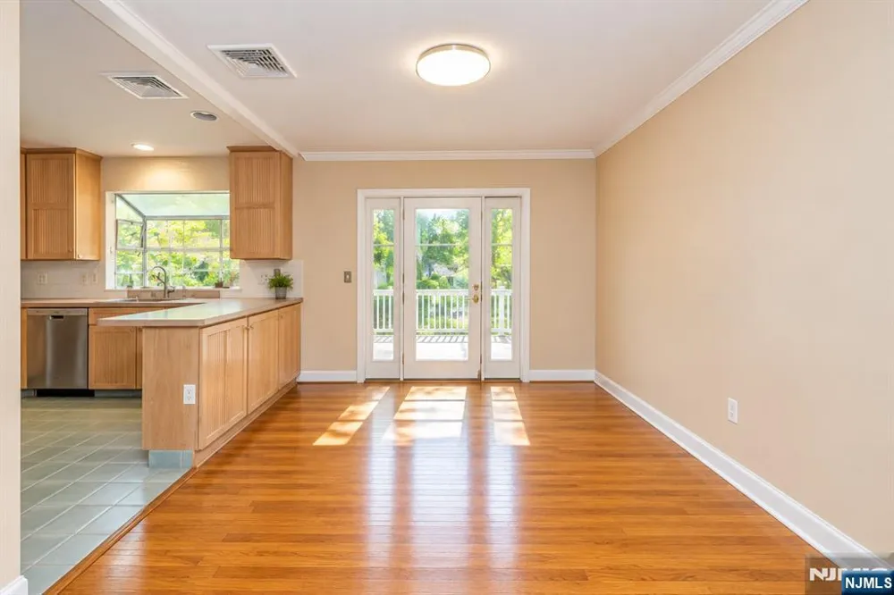 175 Riverdale Street Hillsdale, NJ 07642