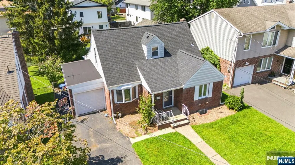 9-06 6th Street Fair Lawn, NJ 07410