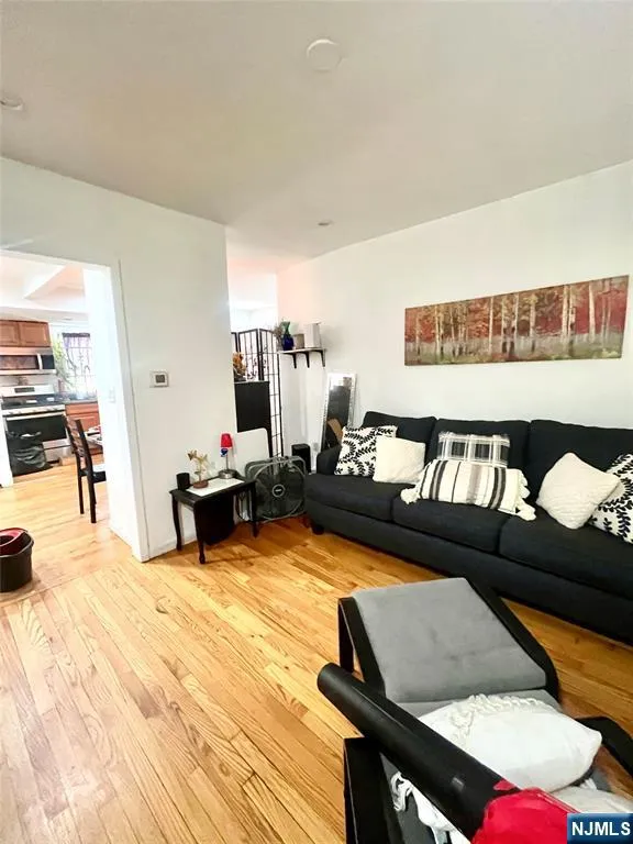 149 Lake Avenue Clifton, NJ 07011