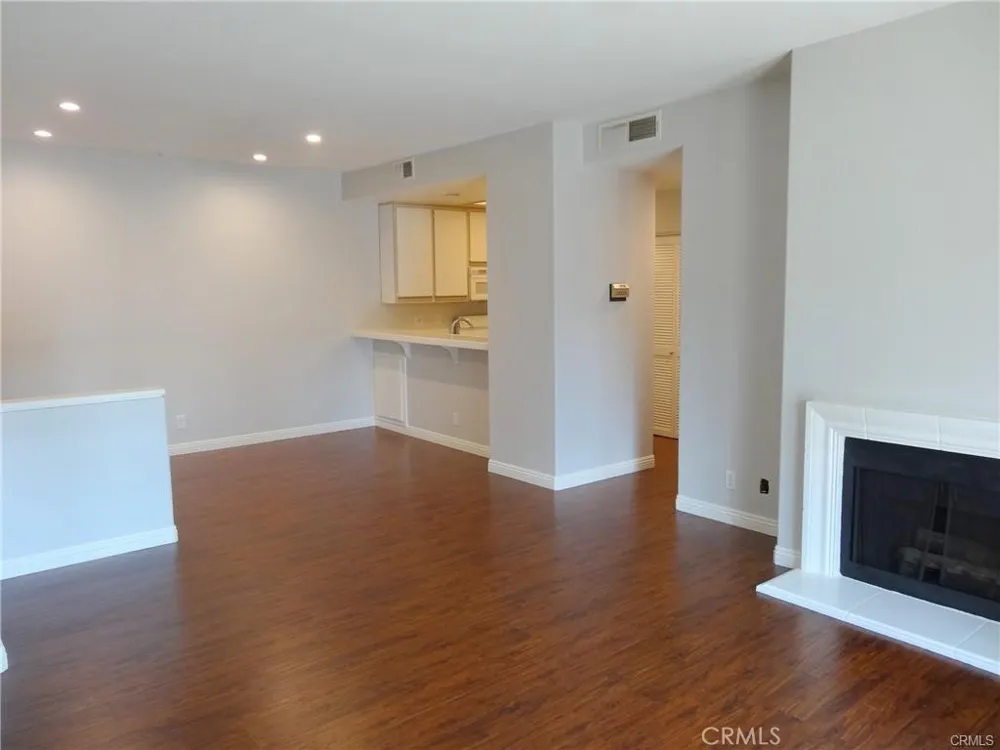 2960 Champion Way #1307 Tustin, CA 92782