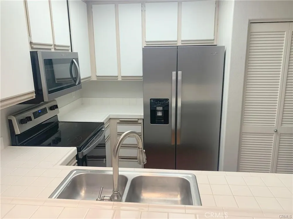 2960 Champion Way #1307 Tustin, CA 92782