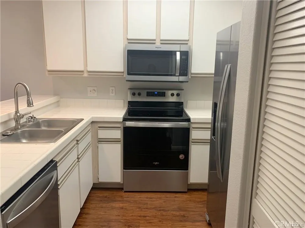 2960 Champion Way #1307 Tustin, CA 92782