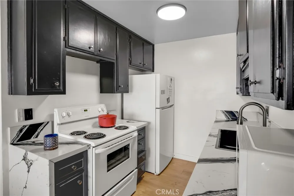 375 Atlantic Avenue #607 Long Beach, CA 90802
