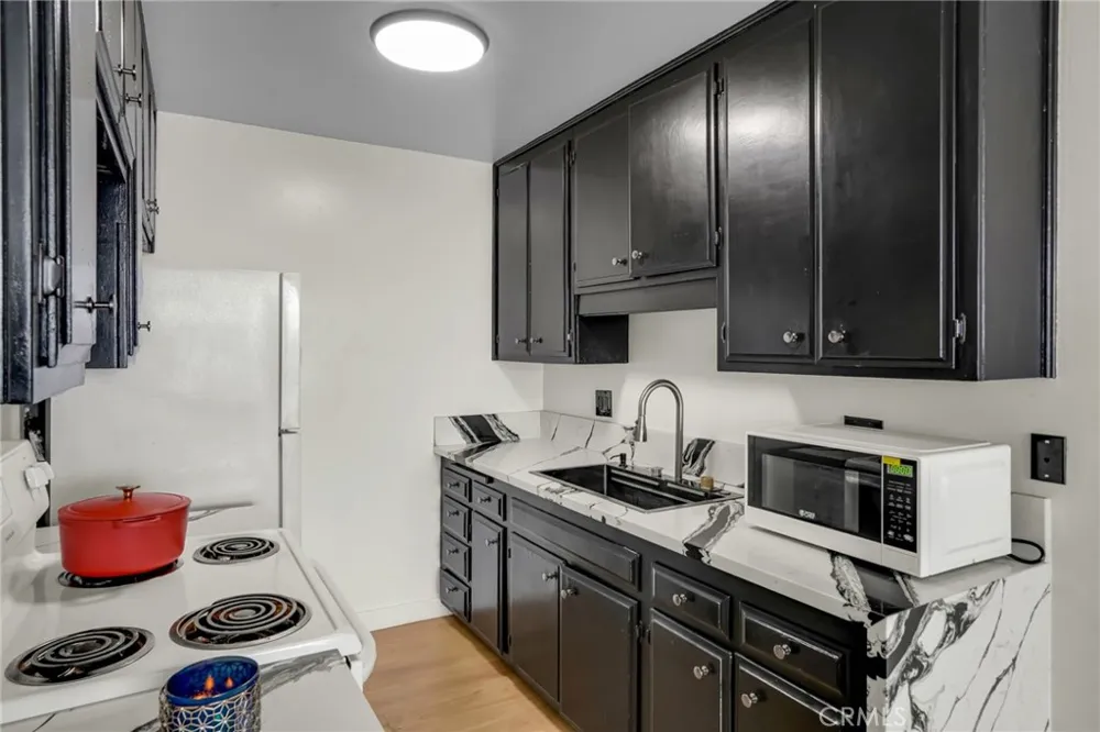 375 Atlantic Avenue #607 Long Beach, CA 90802