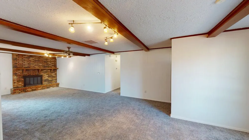 2621 S 89th EastAvenue Tulsa, OK 74129