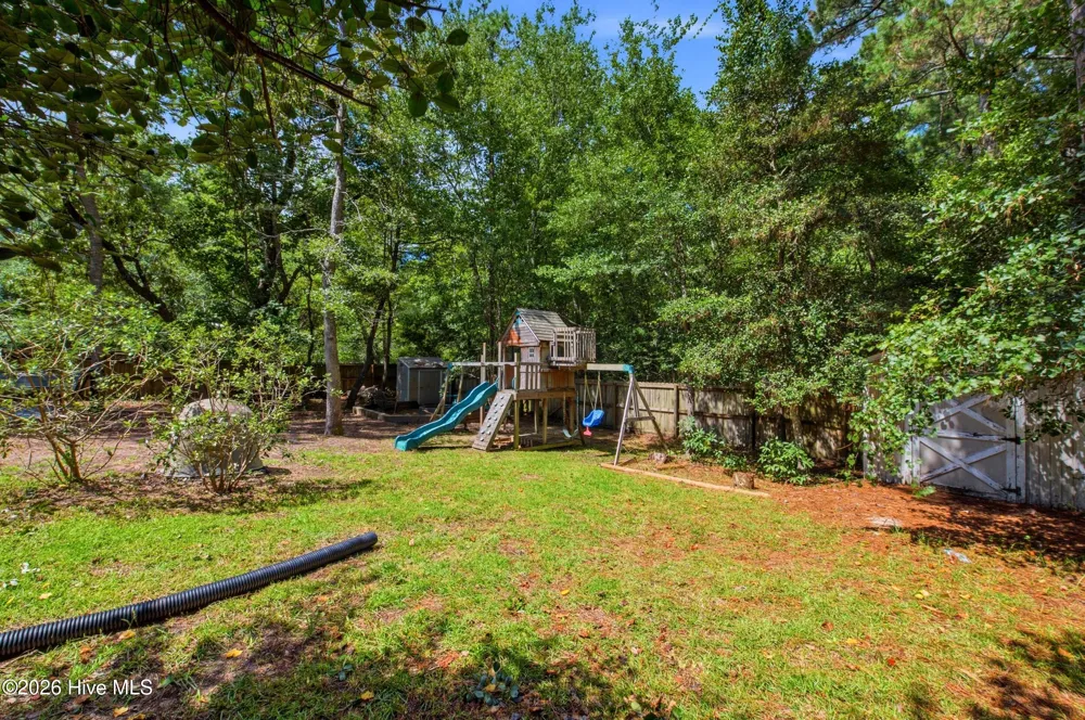 122 Pond View Circle Hampstead, NC 28443
