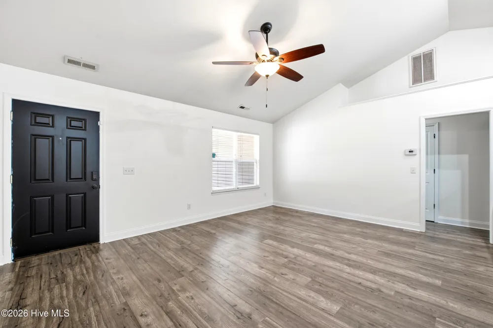 122 Pond View Circle Hampstead, NC 28443