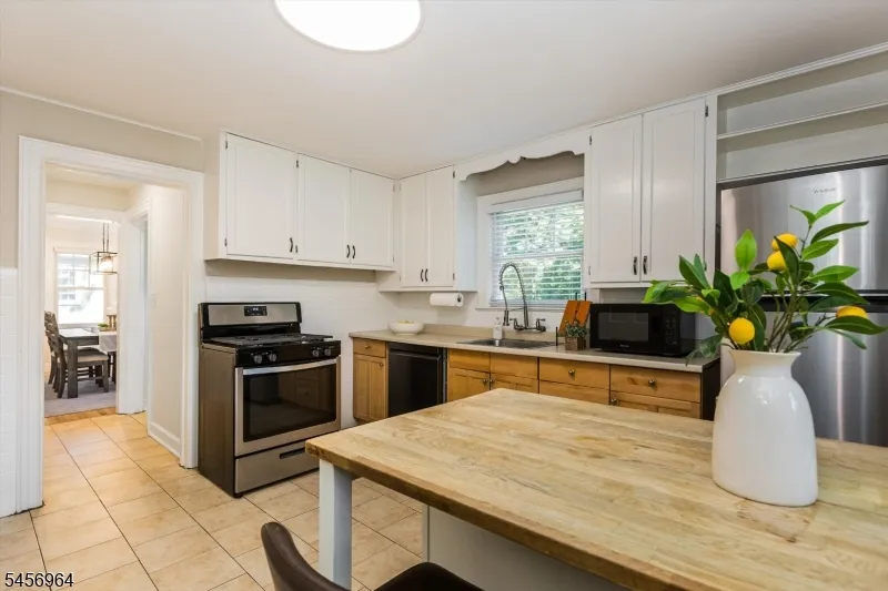 22 Sheridan Avenue West Orange, NJ 07052