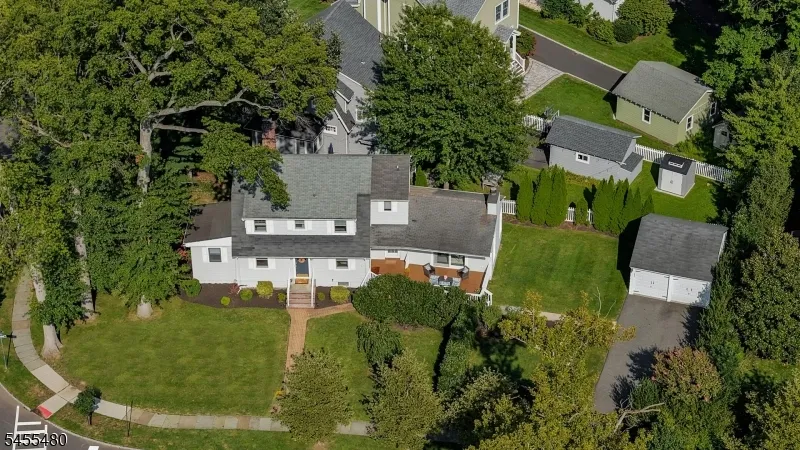 209 Midwood Pl Westfield Town, NJ 07090