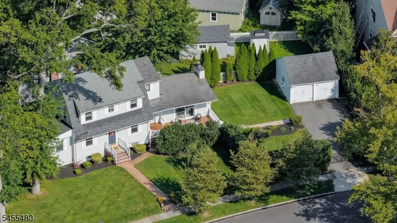 209 Midwood Pl Westfield Town, NJ 07090